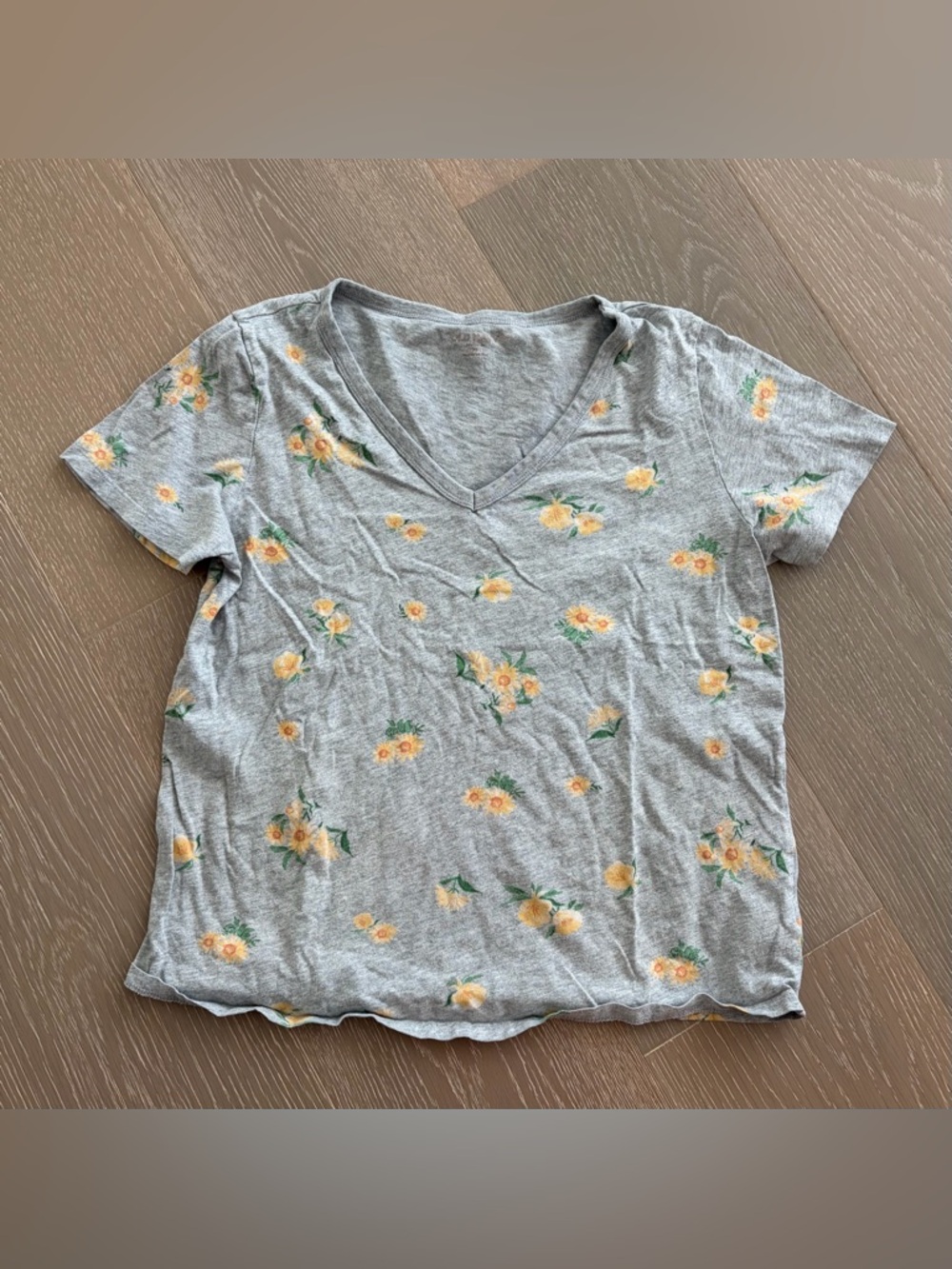 Old Navy V-Neck Floral Tee in Gray with Yellow Blooms